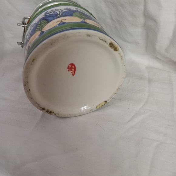 Vintage Porcelian Canister Storage Jar Handpainted - Picture 6 of 7